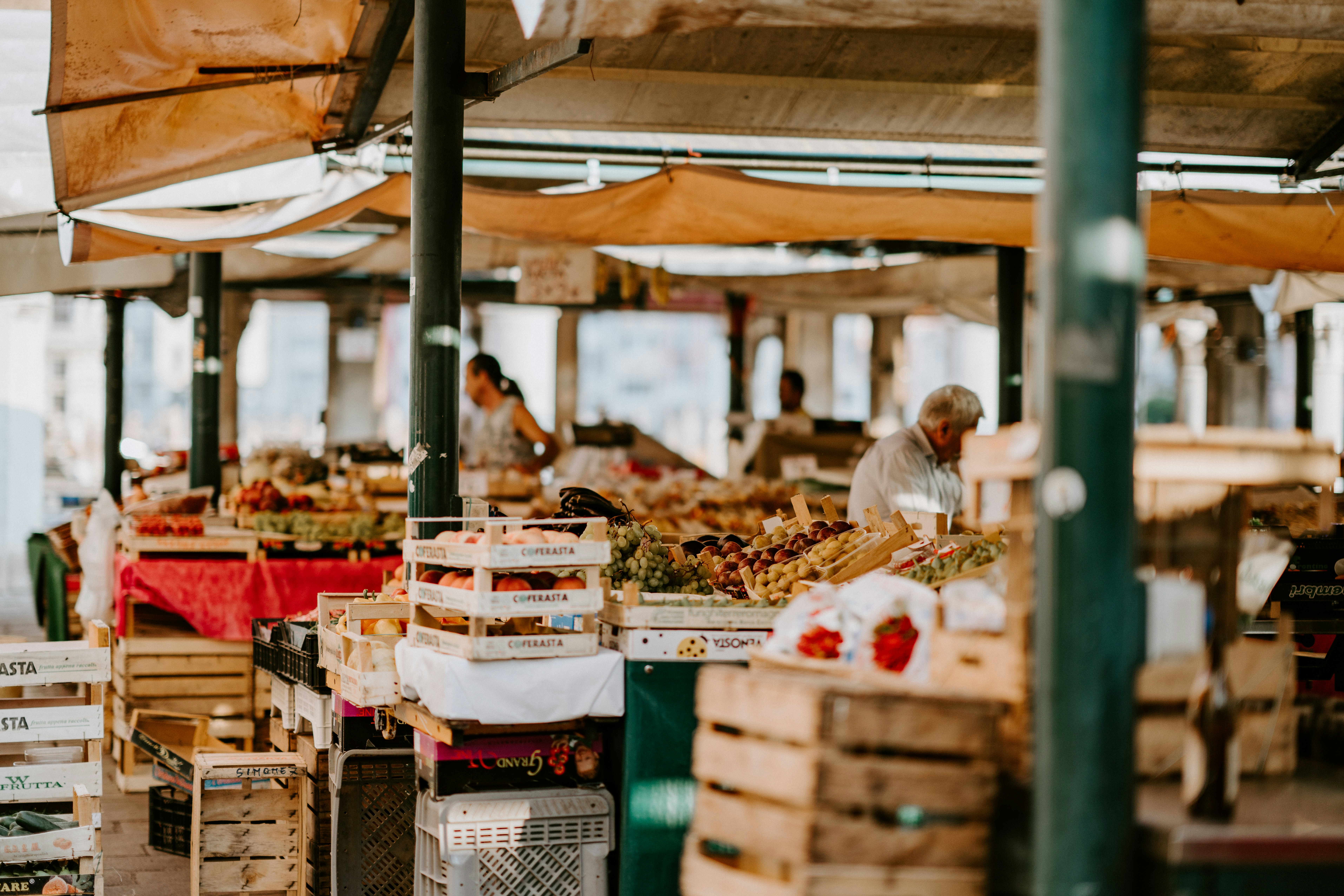 farmers markets are great things to do outside austin